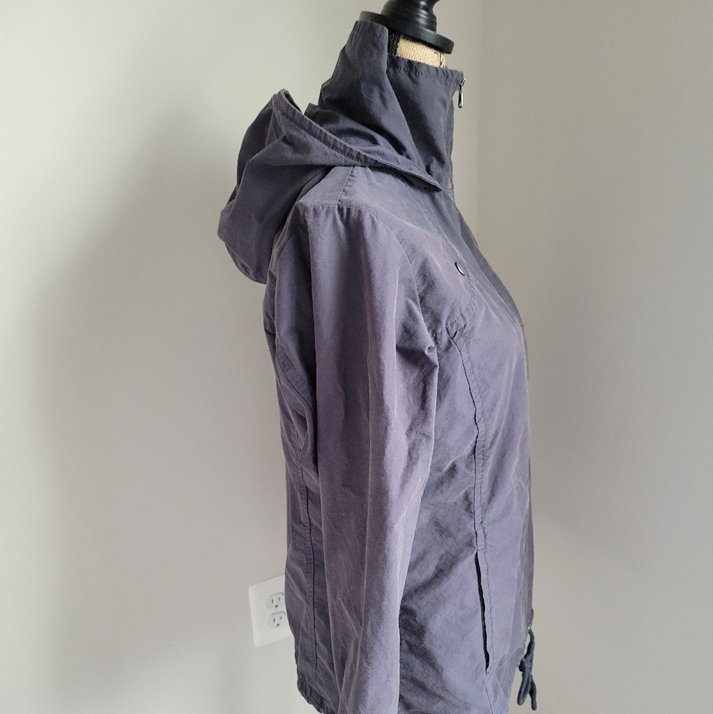 Columbia Lightweight Jacket - Picture 4 of 11